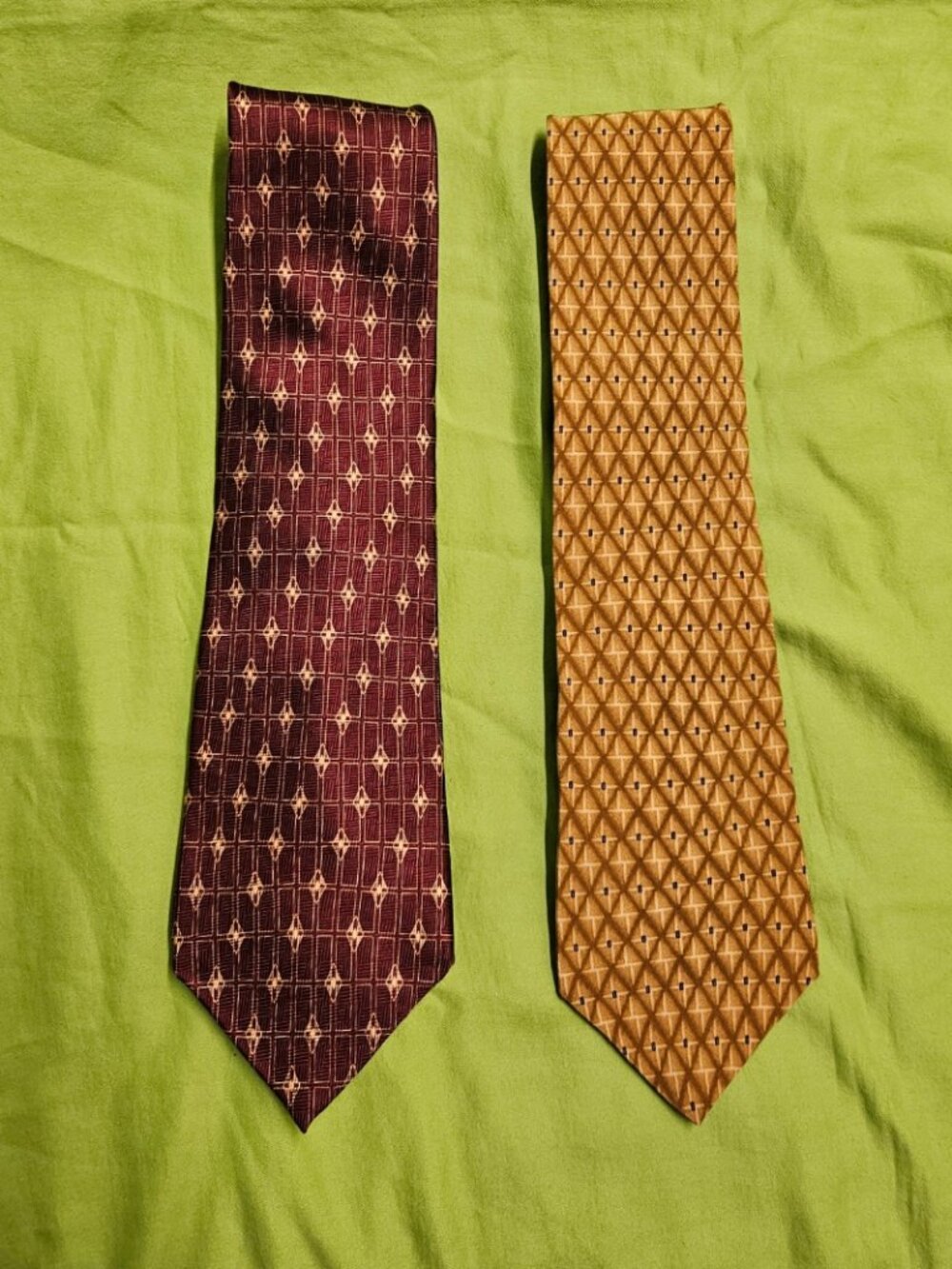 Bill Blass Black Label Silk Geometric Men's Ties Lot of 2